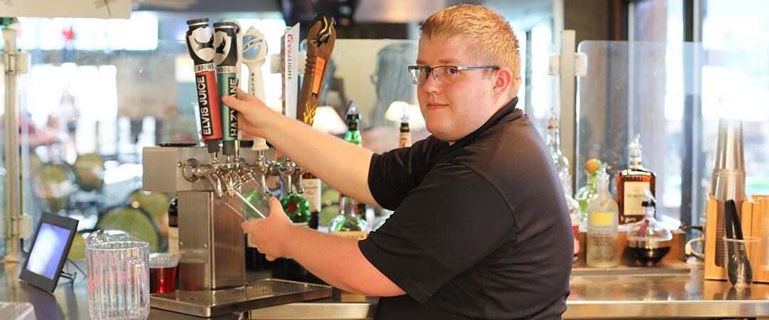 Waterpark Bartender – Elf Hollow Café