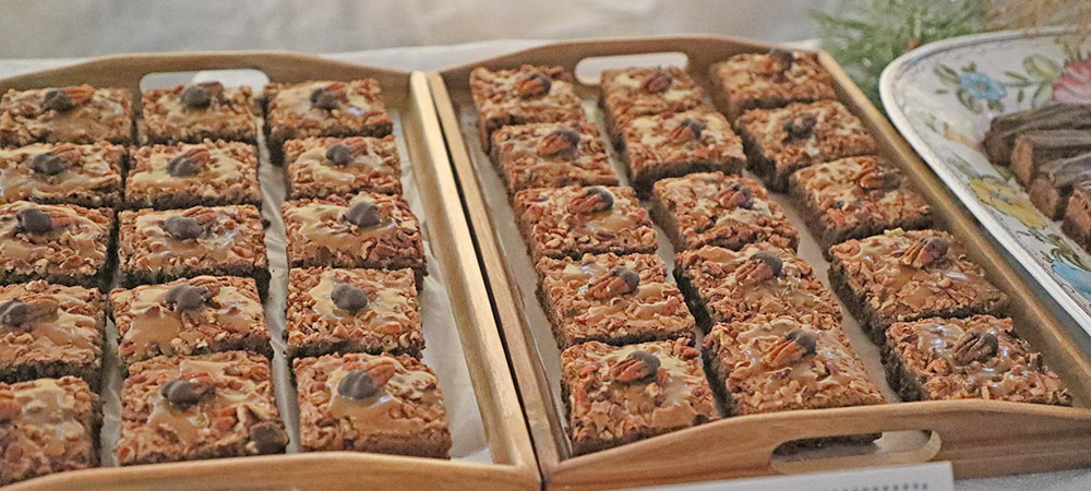 Cracked Nut Caramel Brownies